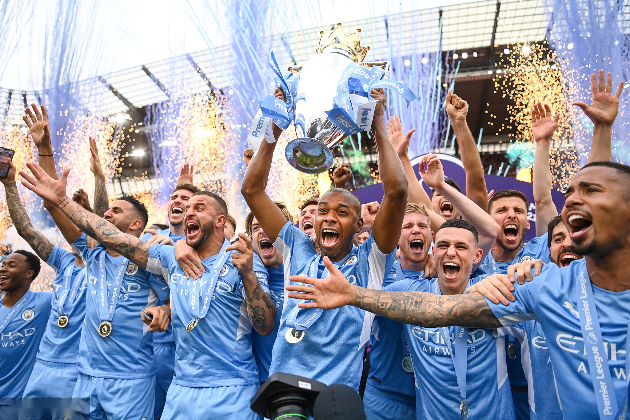 阿诺德将替 阿诺德将替